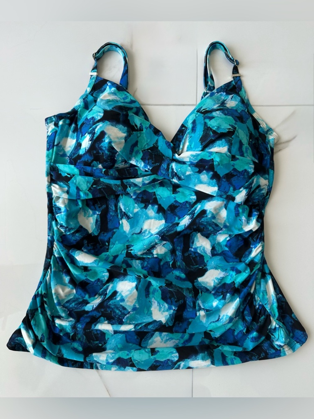 CALVIN KLEIN Tropical Waters Twist-Front Tankini Top, EUC, Sz. XL